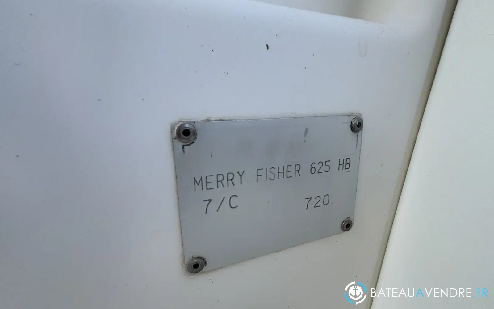 slider 15 Jeanneau Merry Fisher 625