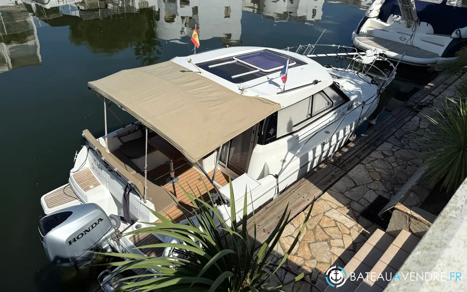 slider 8 Jeanneau Merry Fisher 755