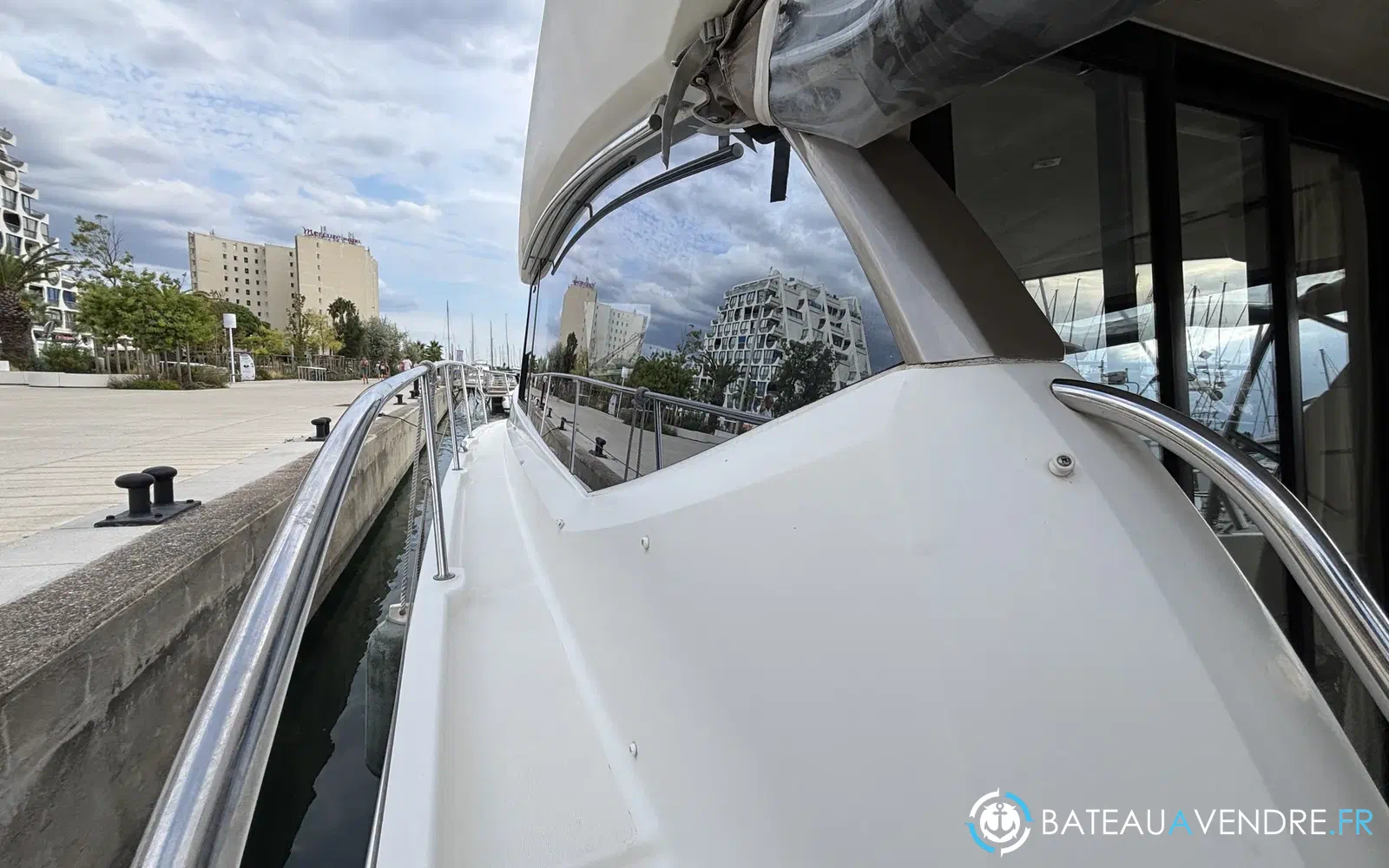 slider 9 Prestige Yachts 400