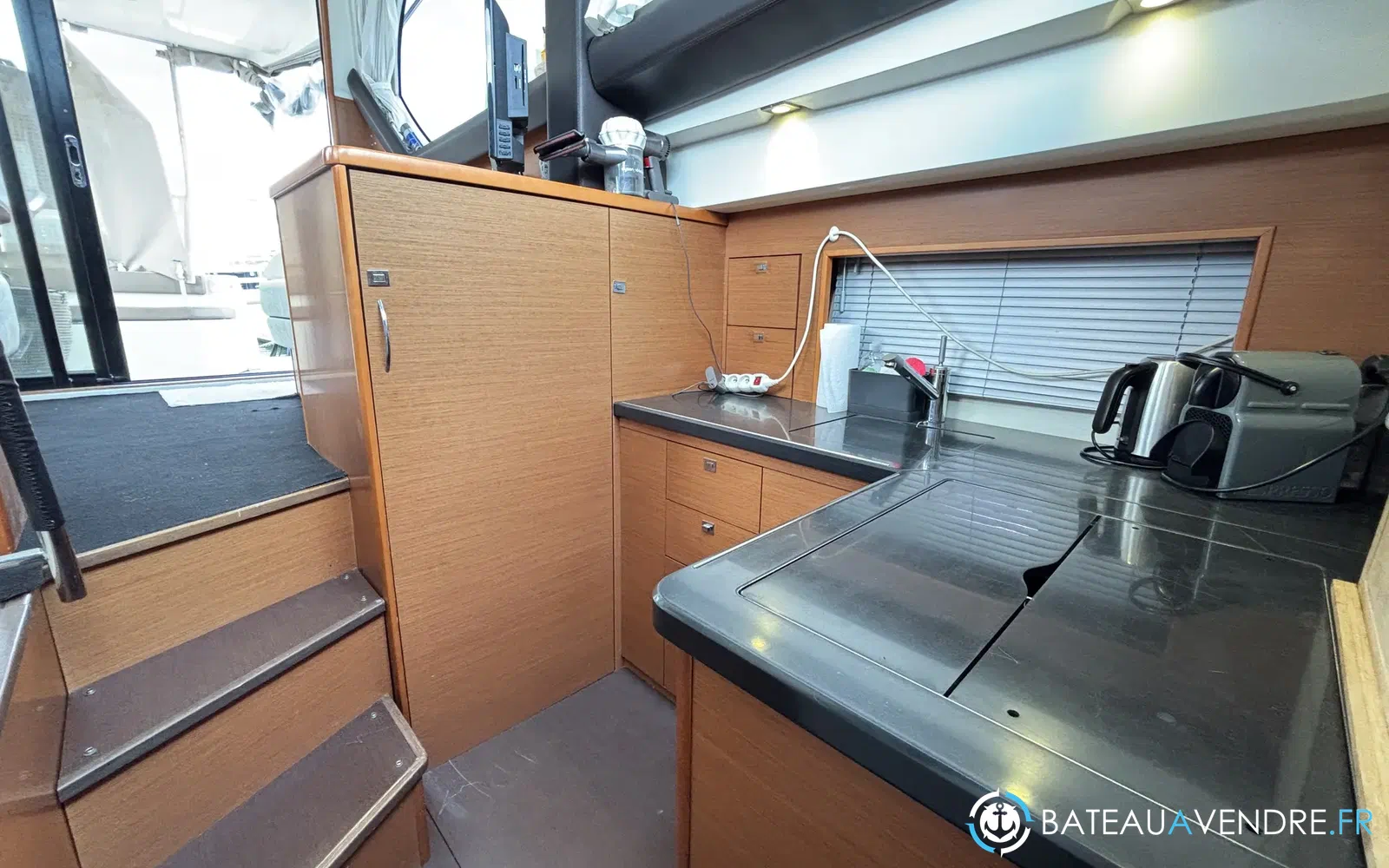 slider 16 Prestige Yachts 400