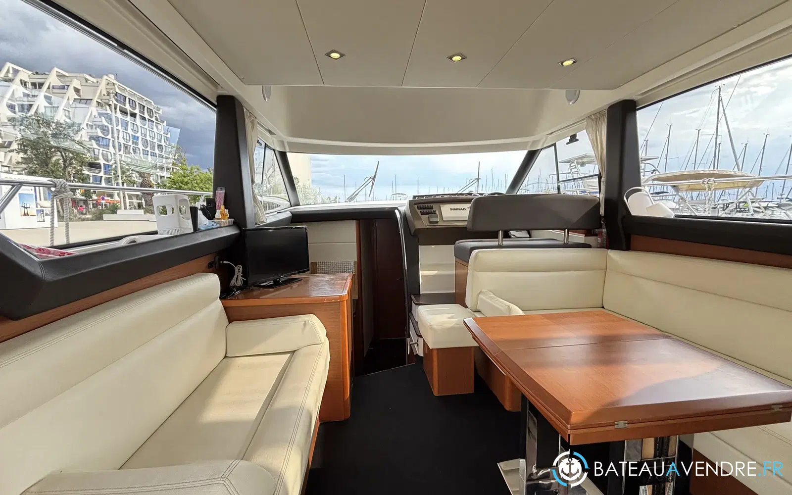 slider 1 Prestige Yachts 400