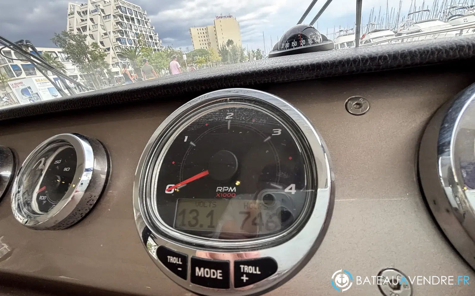 slider 26 Prestige Yachts 400