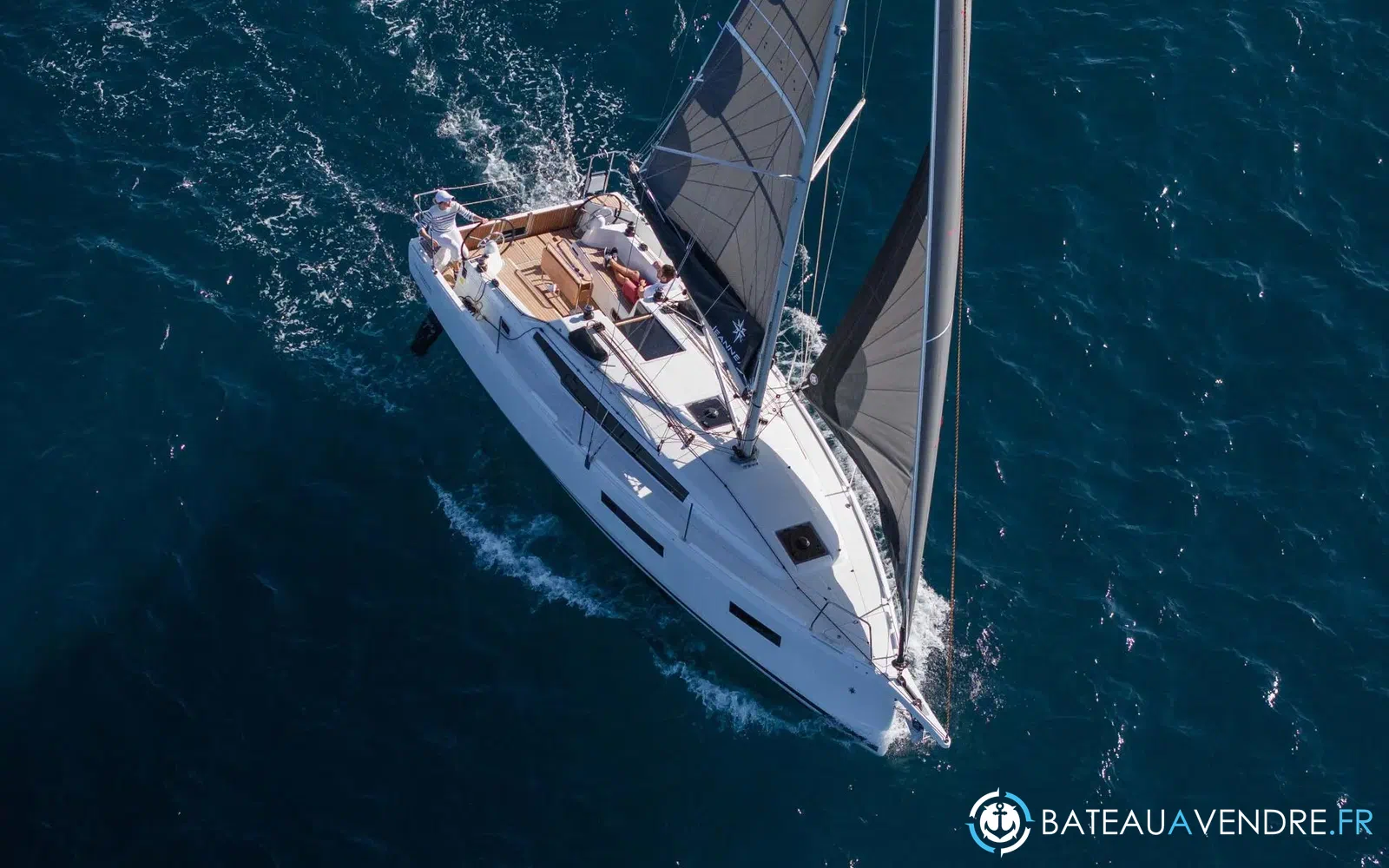 slider 1 Jeanneau sun odyssey 350