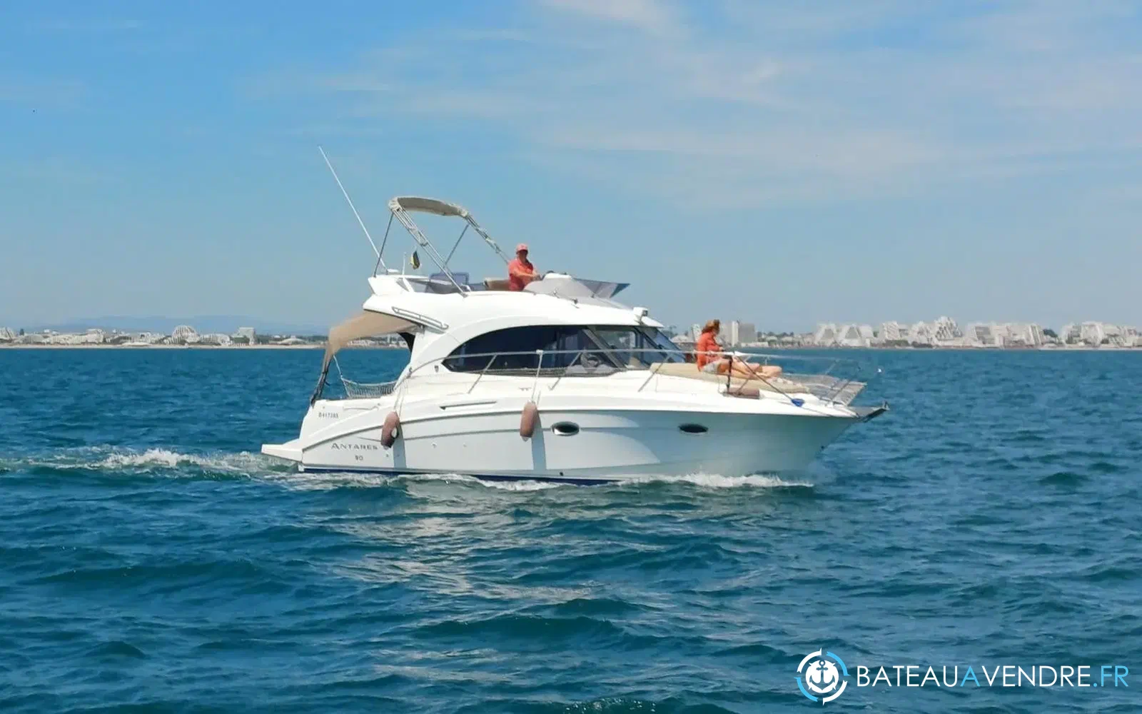 slider 18 Beneteau Antares 30 Fly