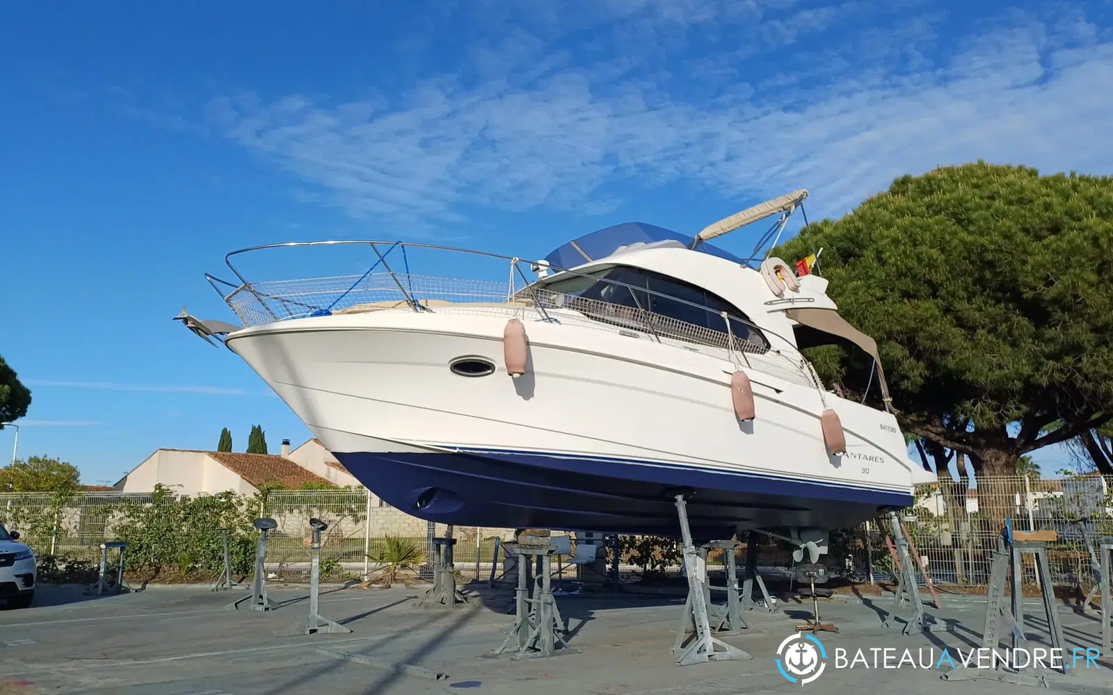slider 19 Beneteau Antares 30 Fly