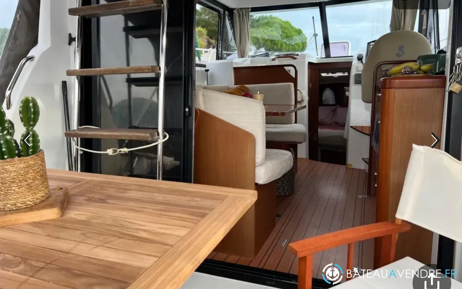 slider 8 Beneteau Antares 30 Fly