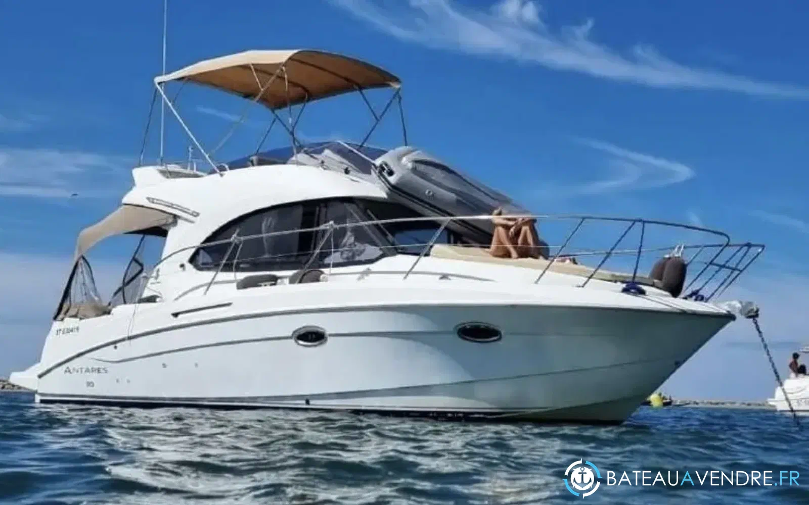 slider 21 Beneteau Antares 30 Fly