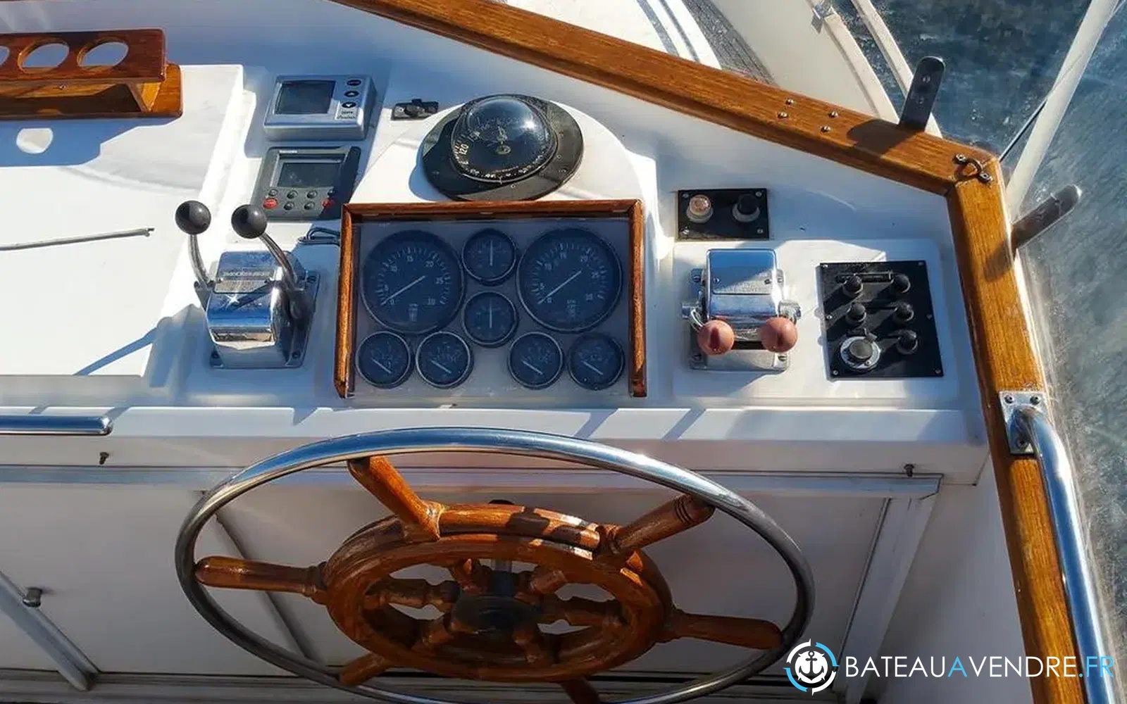 slider 14 Grand Banks 42 Europa