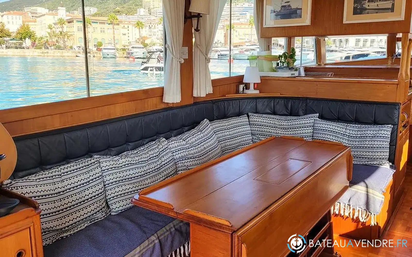 slider 8 Grand Banks 42 Europa