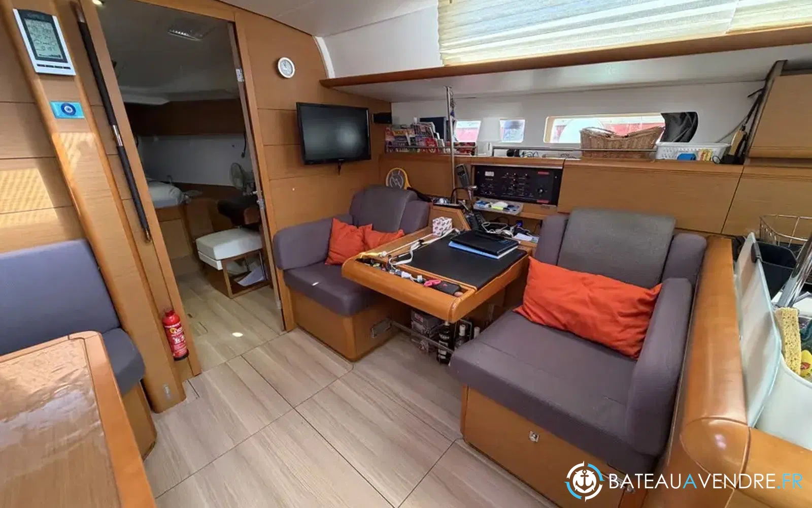 slider 29 Jeanneau Sun Odyssey 469