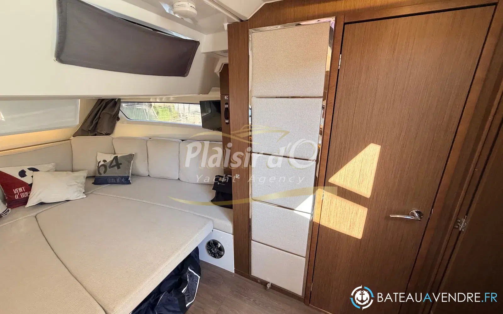 slider 33 Jeanneau Cap Camarat 12.5 WA
