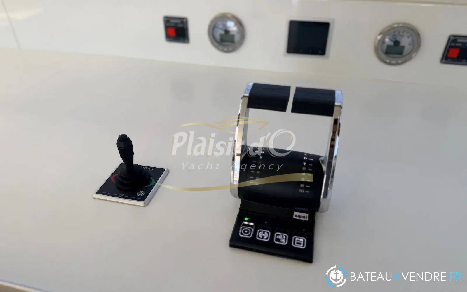 slider 13 Aventura Catamarans Aventura 10 Power