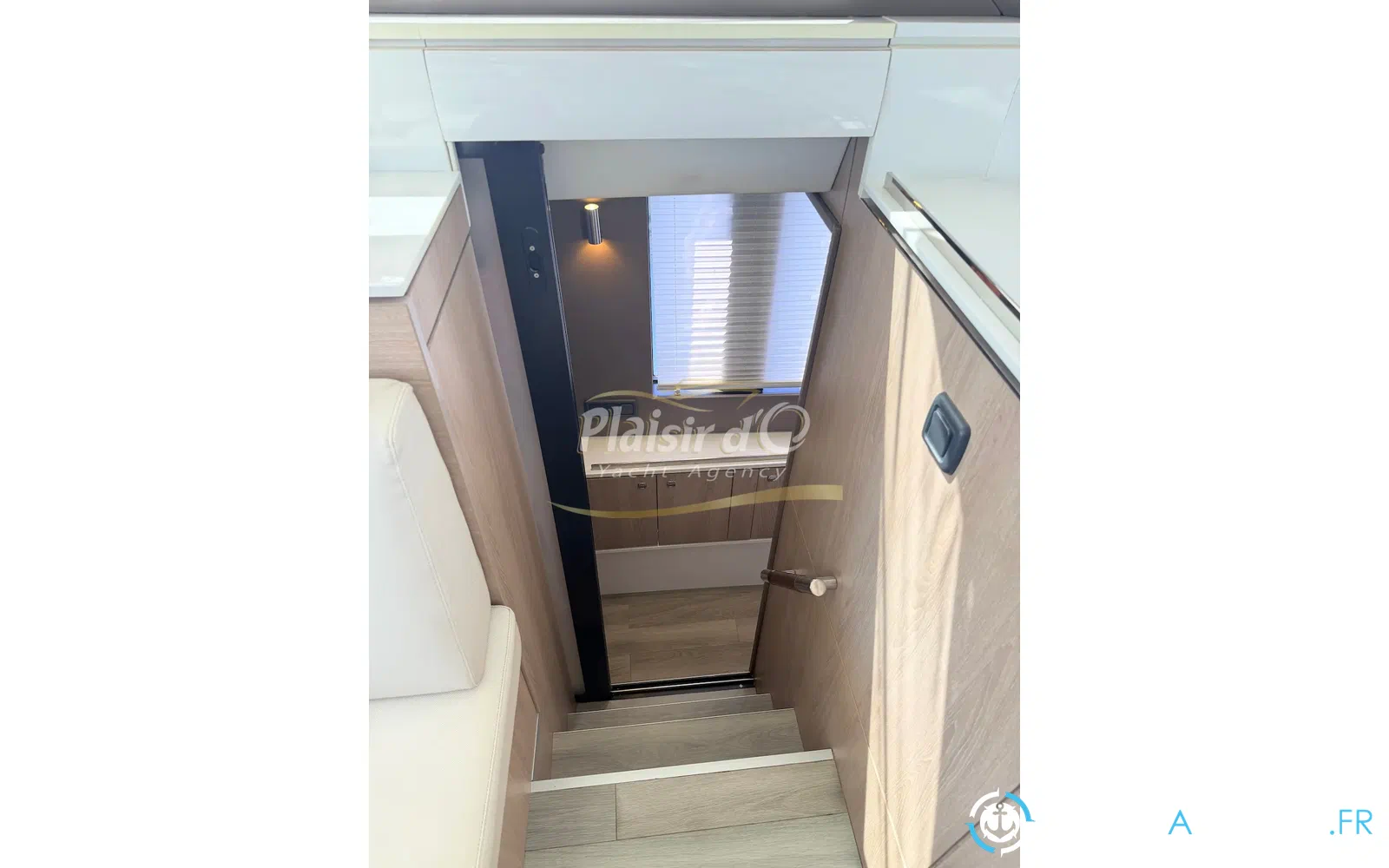 slider 17 Aventura Catamarans Aventura 10 Power