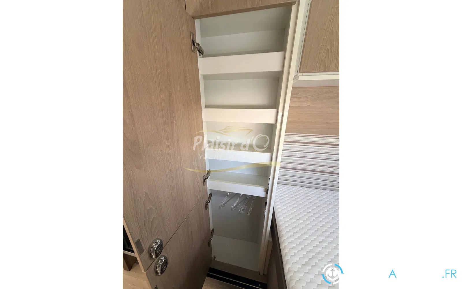 slider 21 Aventura Catamarans Aventura 10 Power