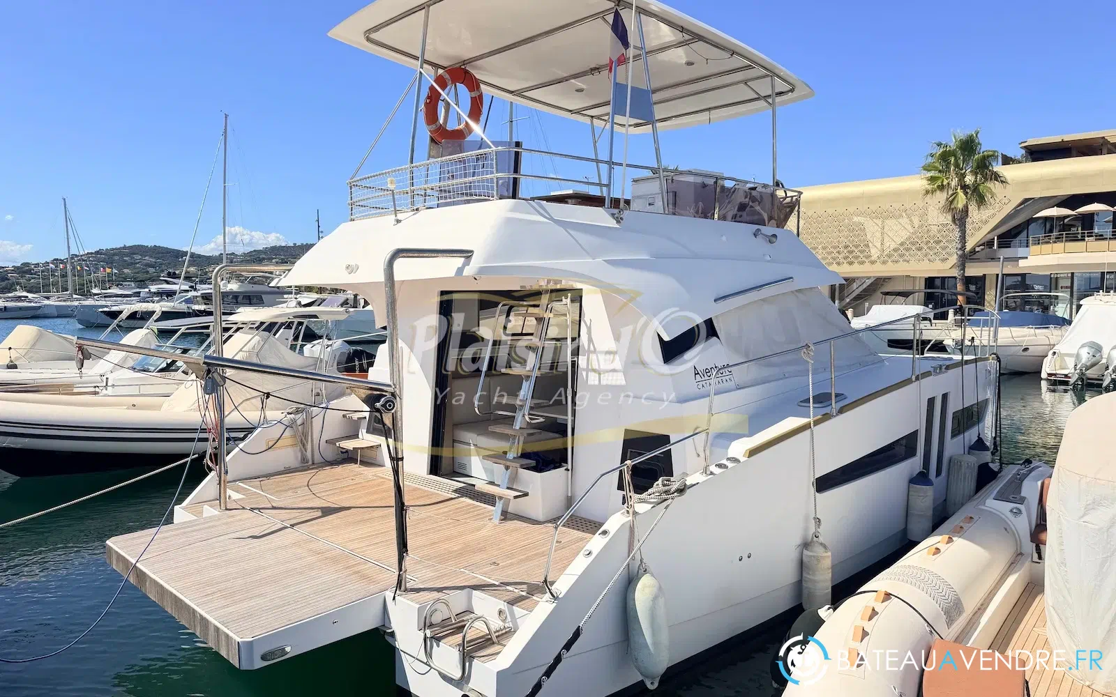 slider 2 Aventura Catamarans Aventura 10 Power