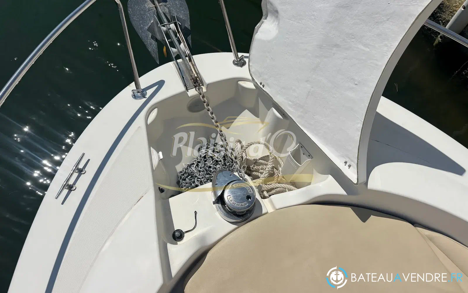 slider 4 Jeanneau Cap Camarat 715 WA