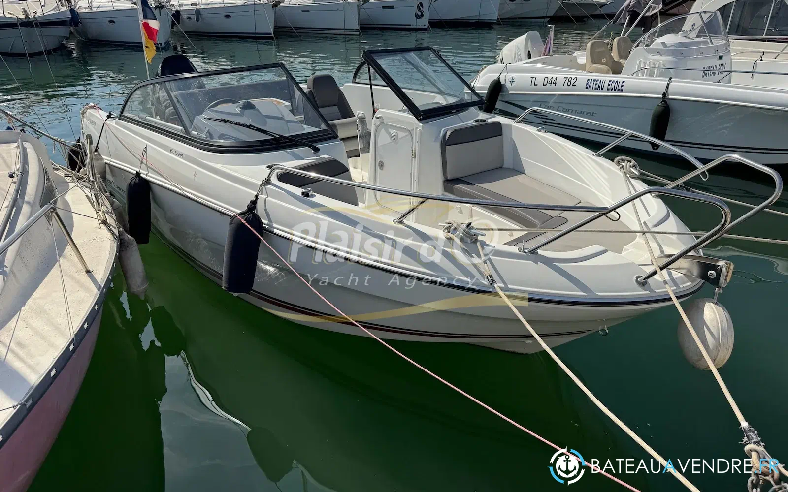slider 0 Jeanneau Cap Camarat 6.5 BR Serie 2