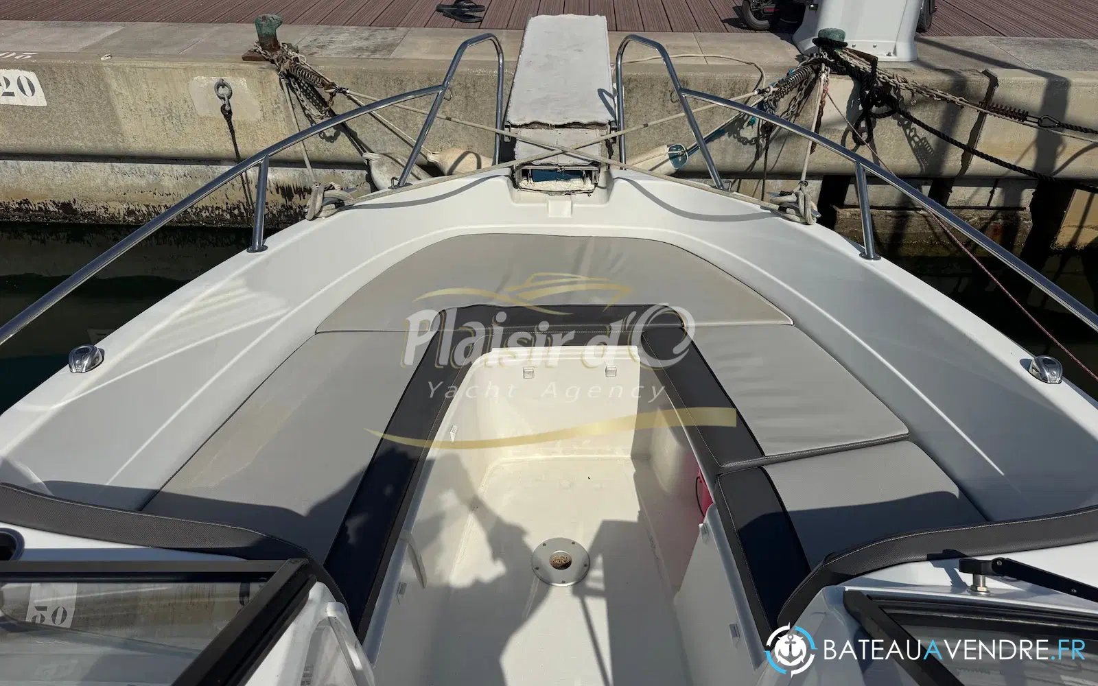 slider 4 Jeanneau Cap Camarat 6.5 BR Serie 2