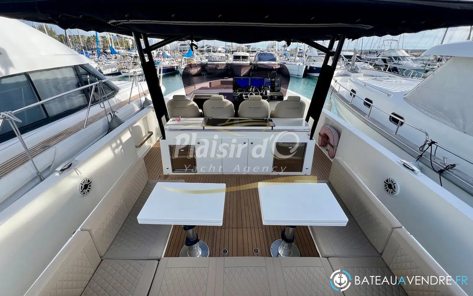 slider 15 De Antonio Yachts D42