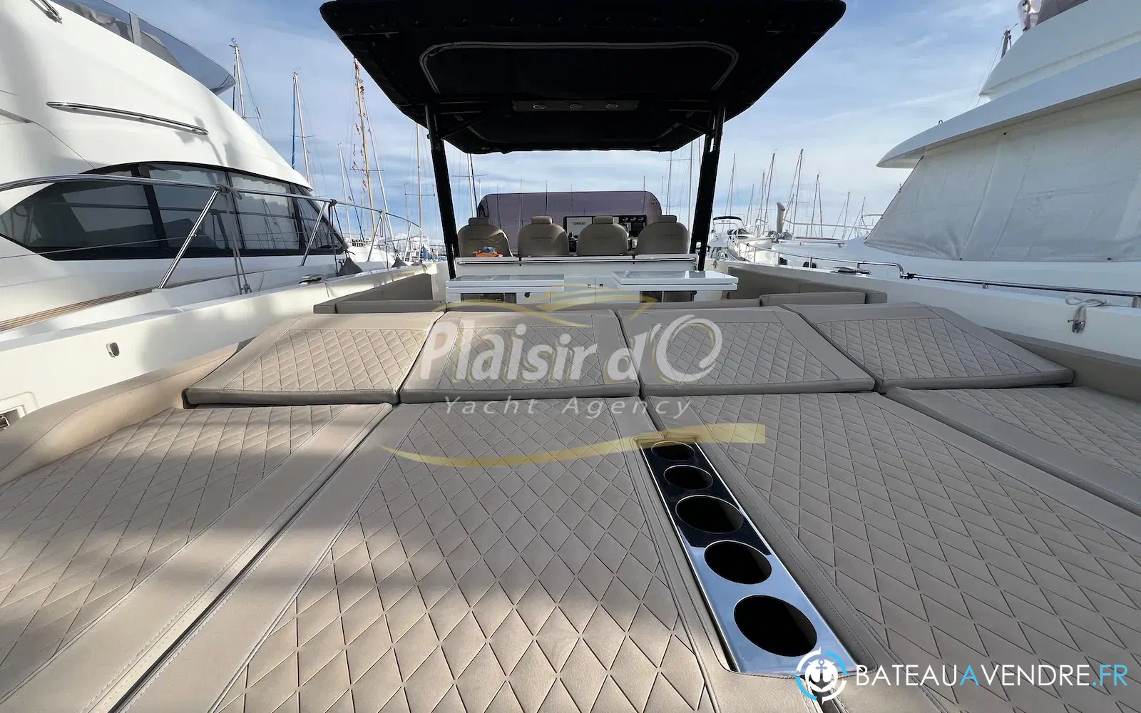 slider 20 De Antonio Yachts D42