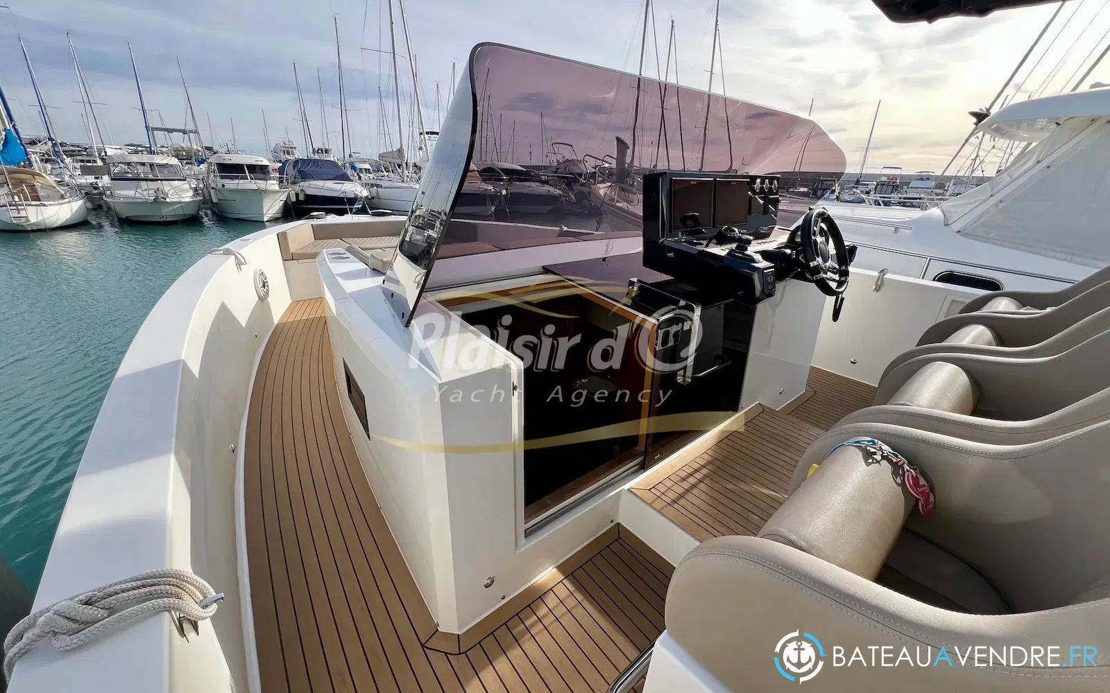 slider 4 De Antonio Yachts D42