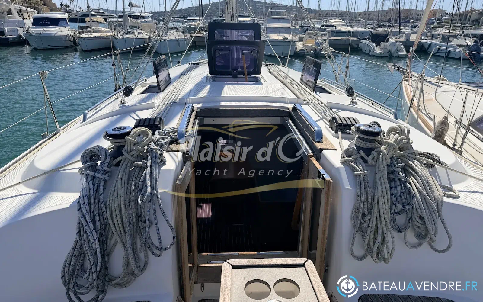 slider 9 Bavaria Cruiser 37