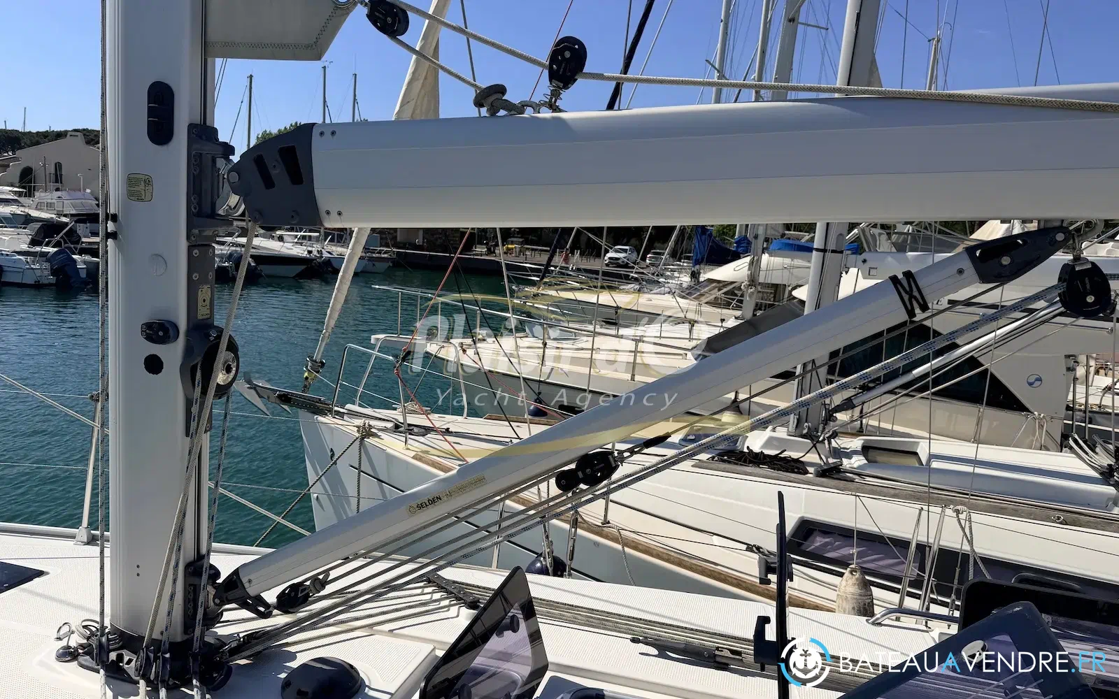 slider 11 Bavaria Cruiser 37