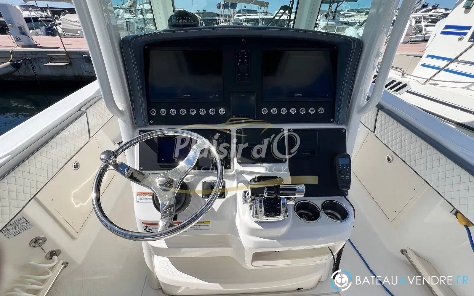 slider 11 Boston Whaler 280 Outrage