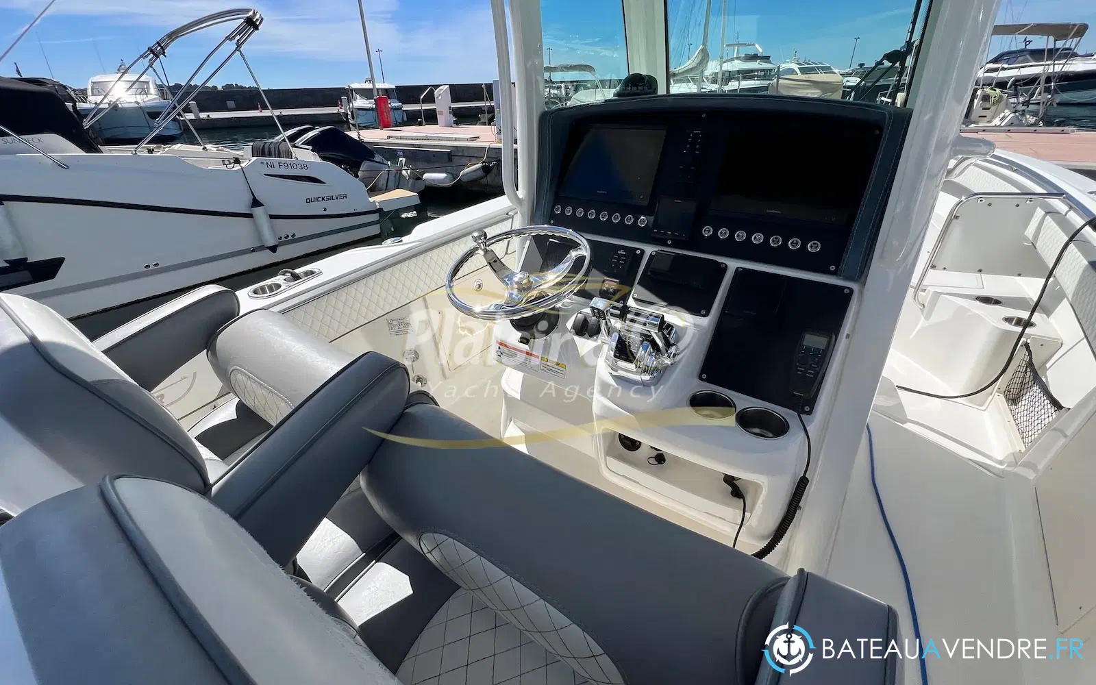 slider 12 Boston Whaler 280 Outrage
