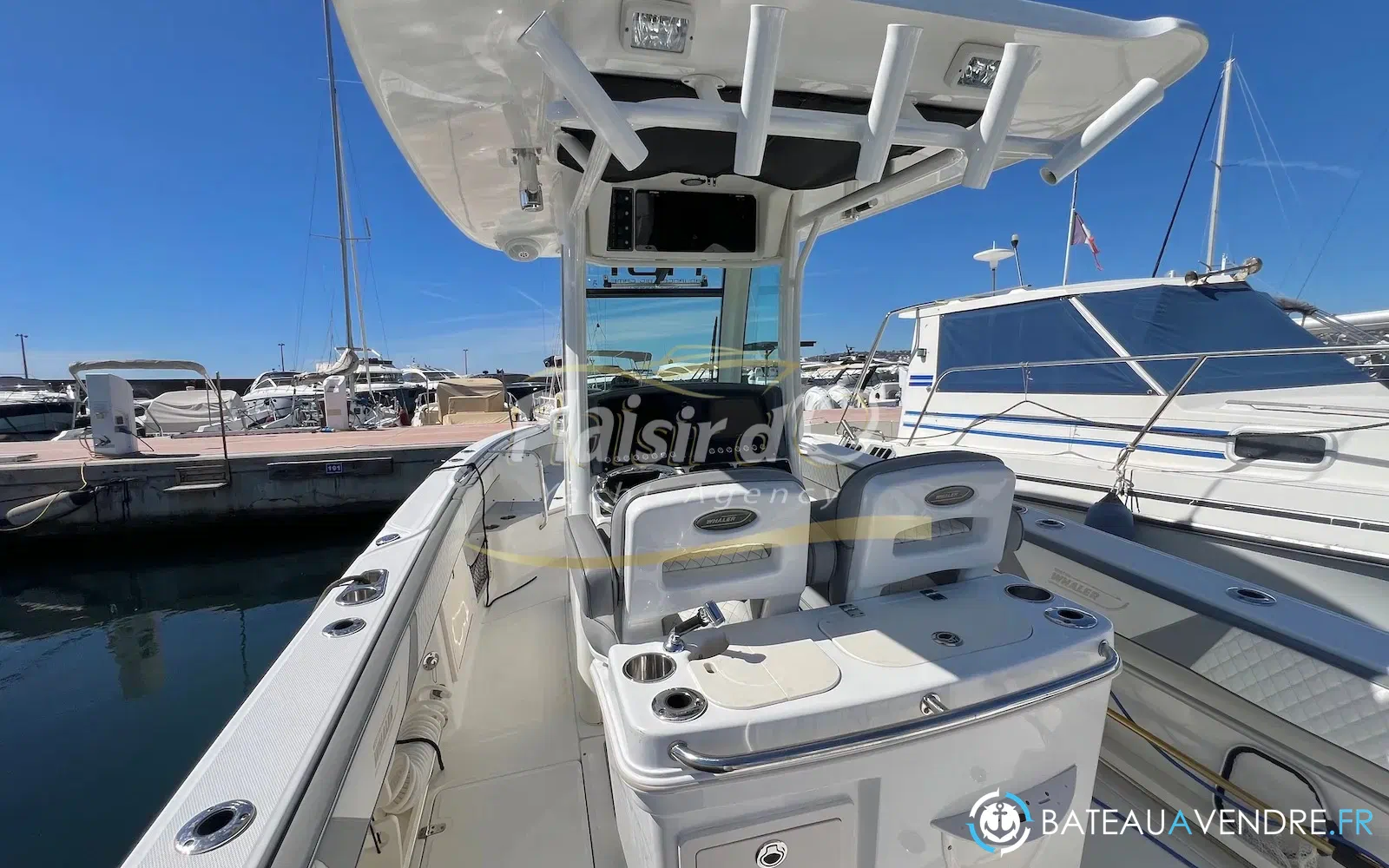 slider 17 Boston Whaler 280 Outrage