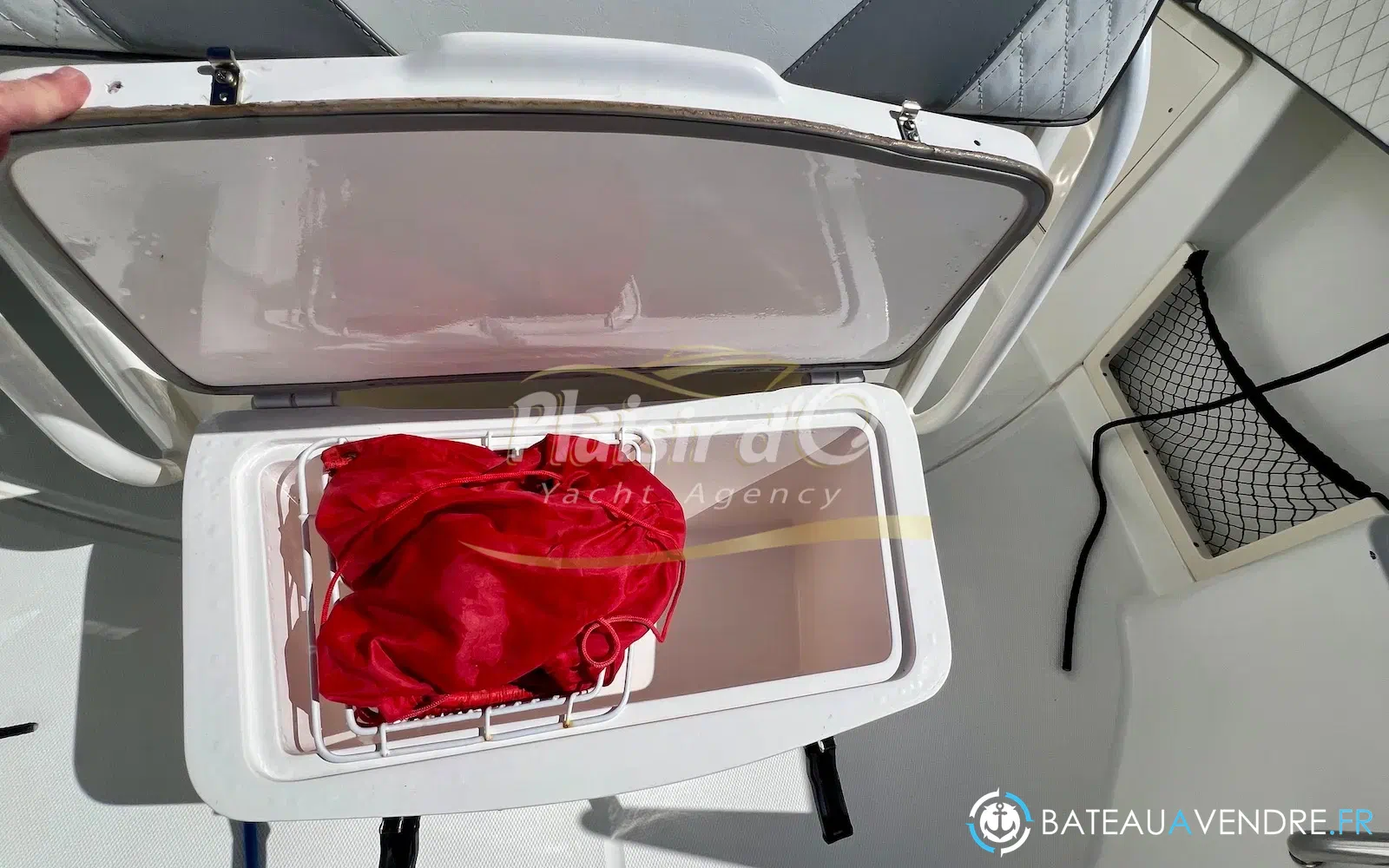 slider 21 Boston Whaler 280 Outrage