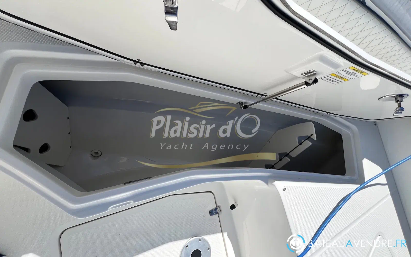 slider 22 Boston Whaler 280 Outrage