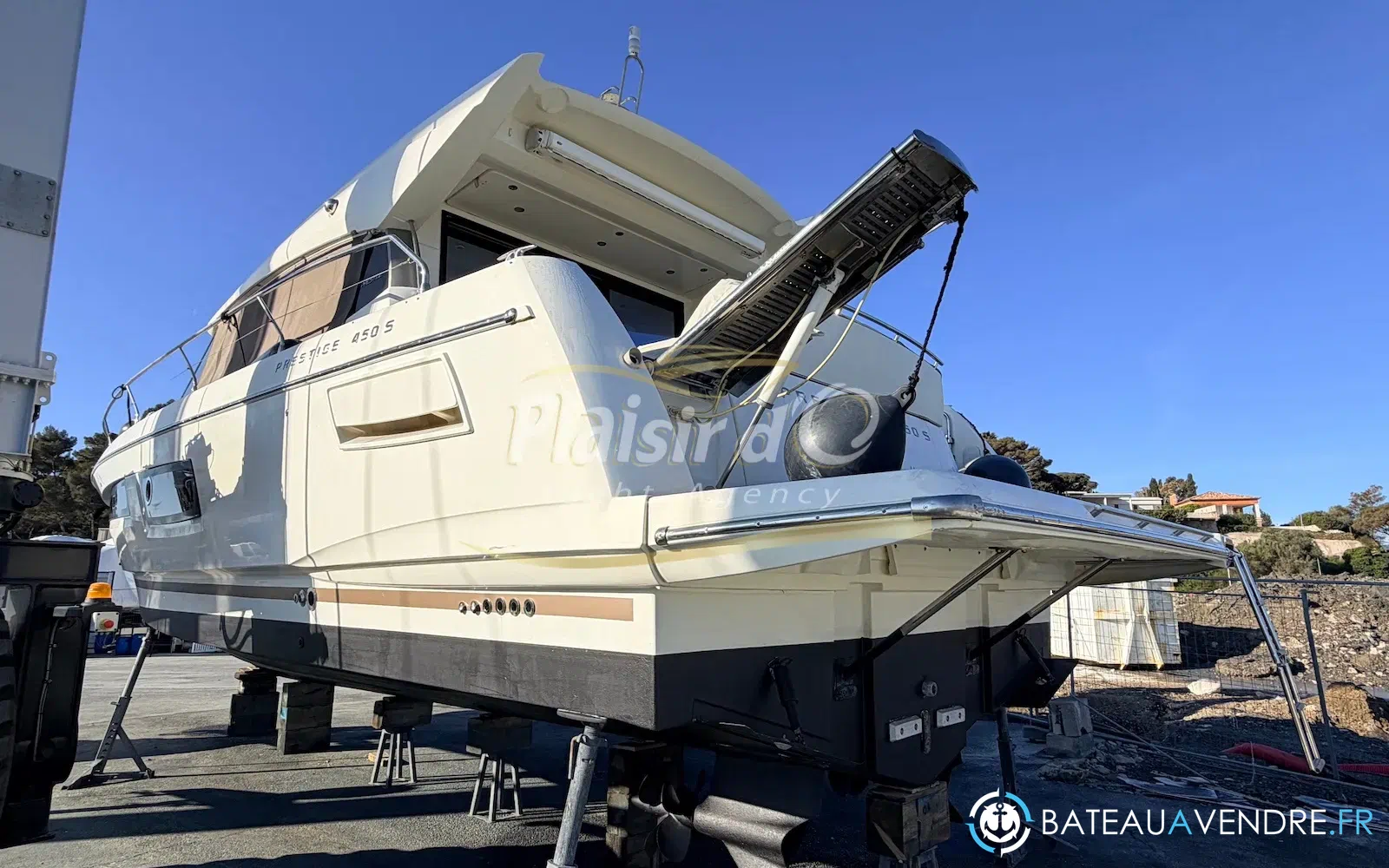 slider 4 Prestige Yachts 450 S