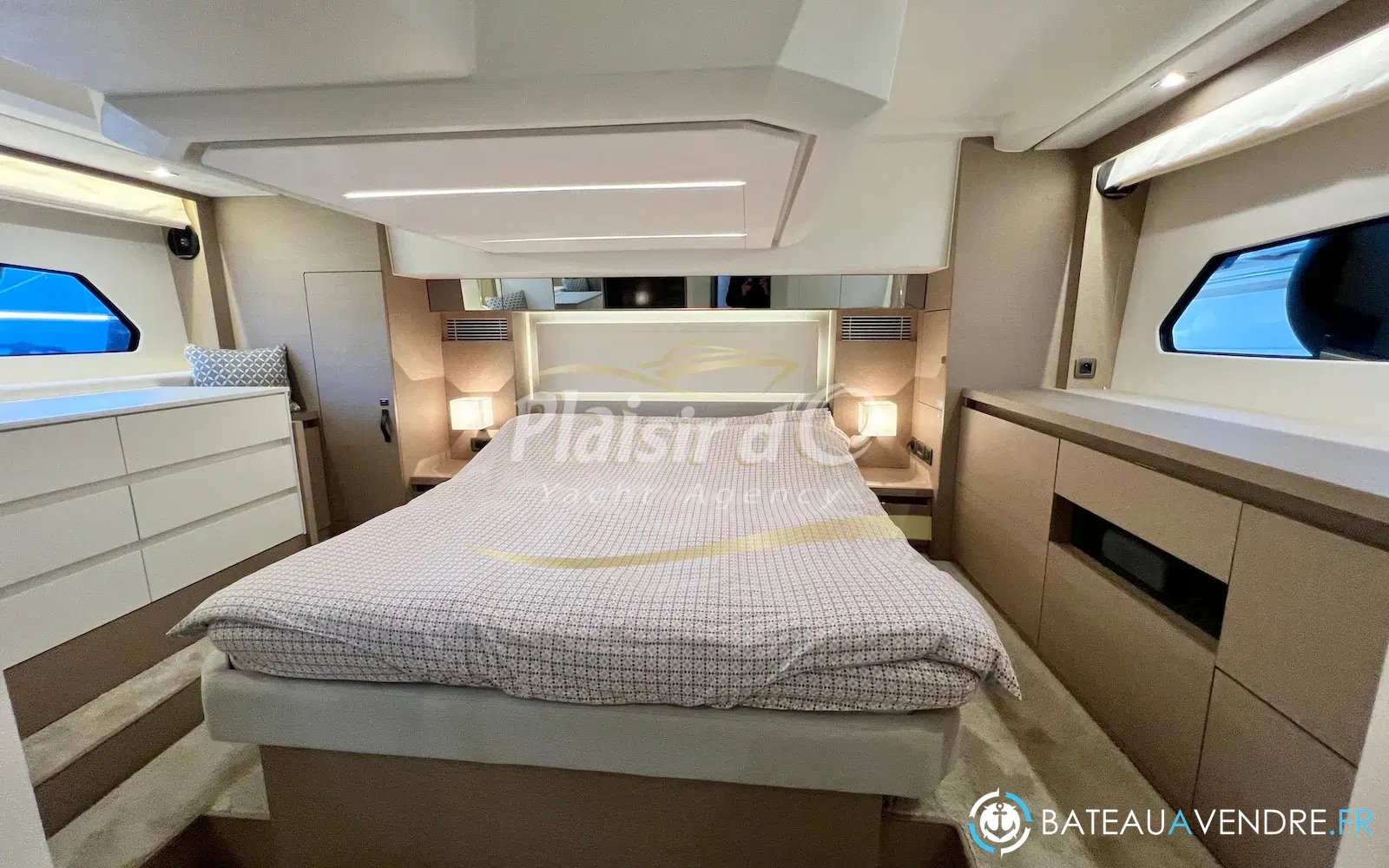 slider 18 Prestige Yachts 460 S