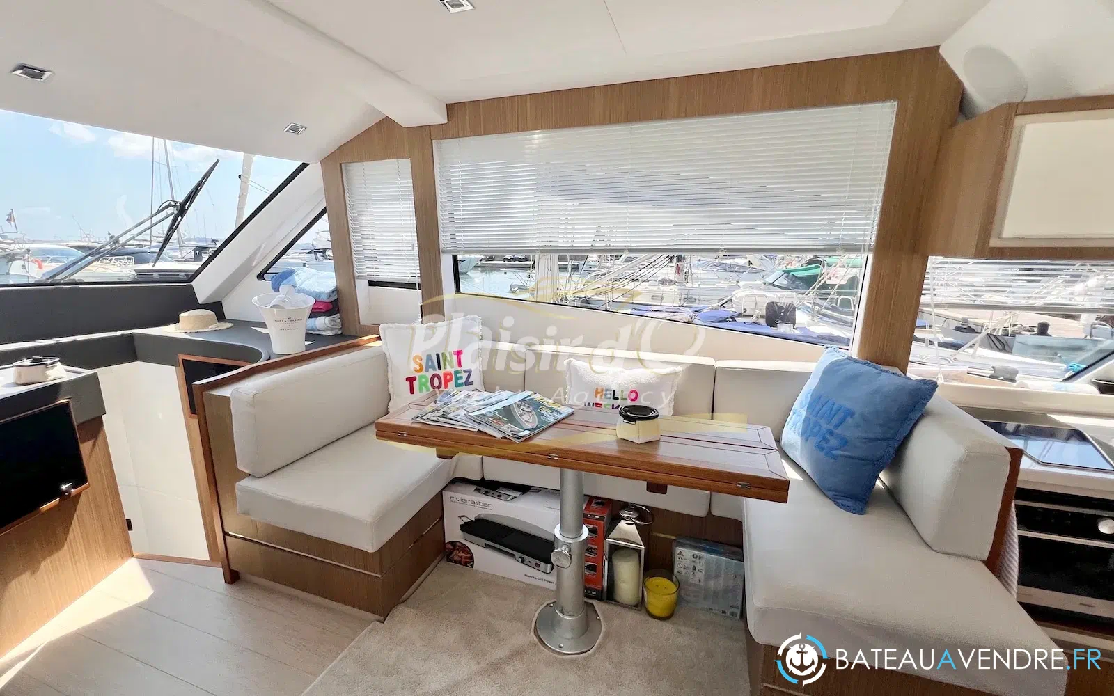 slider 4 Cayman F520