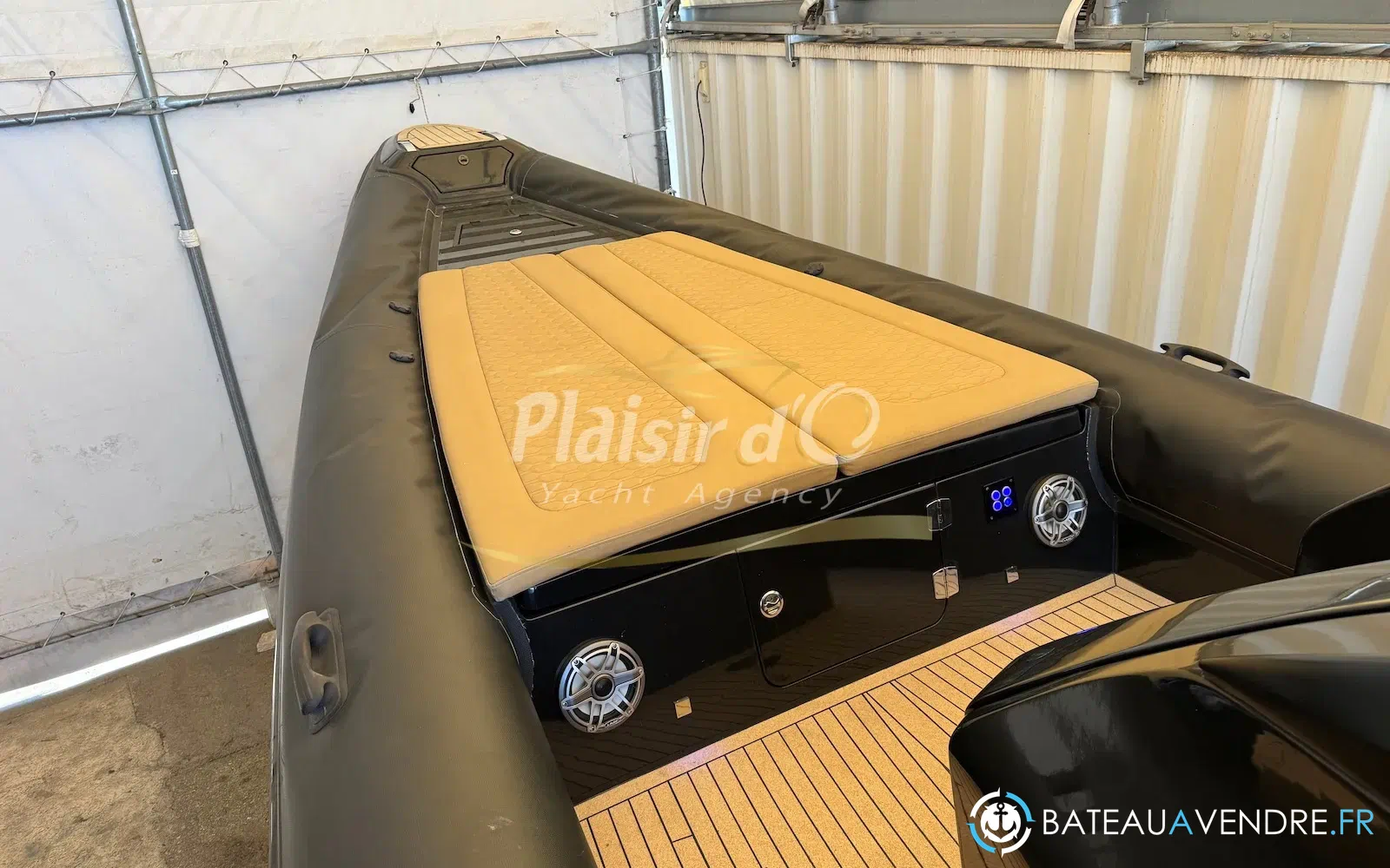 slider 10 Ribco Venom 39