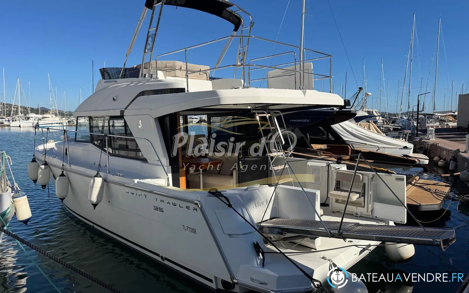 slider 0 Beneteau Swift Trawler 35