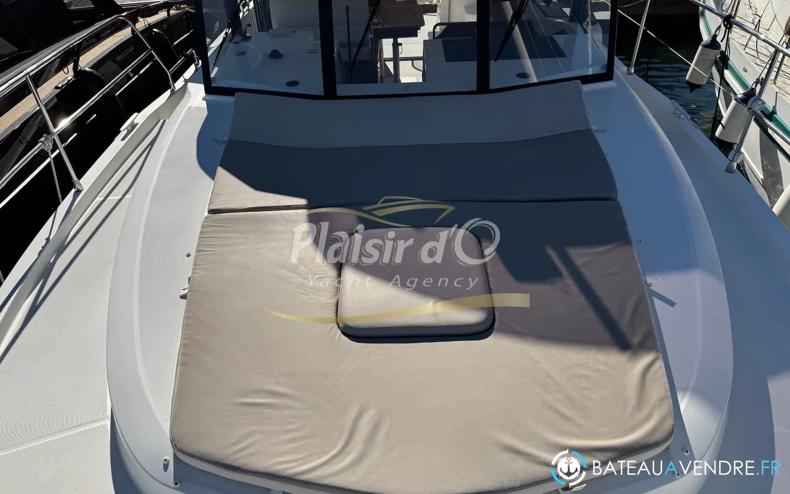 slider 18 Beneteau Swift Trawler 35