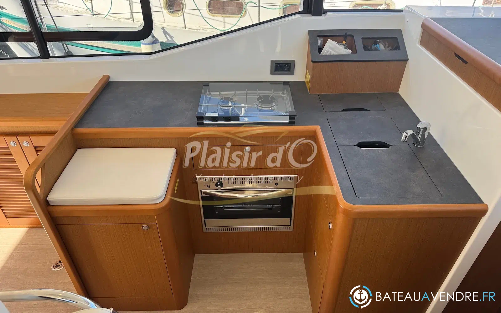 slider 29 Beneteau Swift Trawler 35