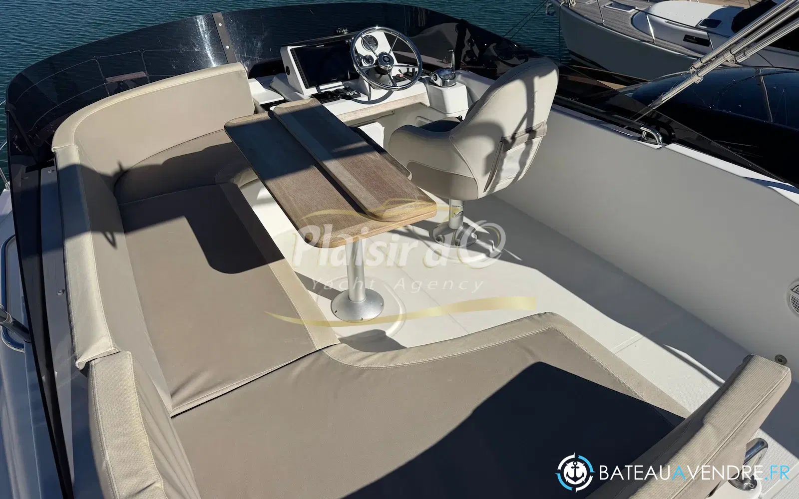 slider 7 Beneteau Swift Trawler 35