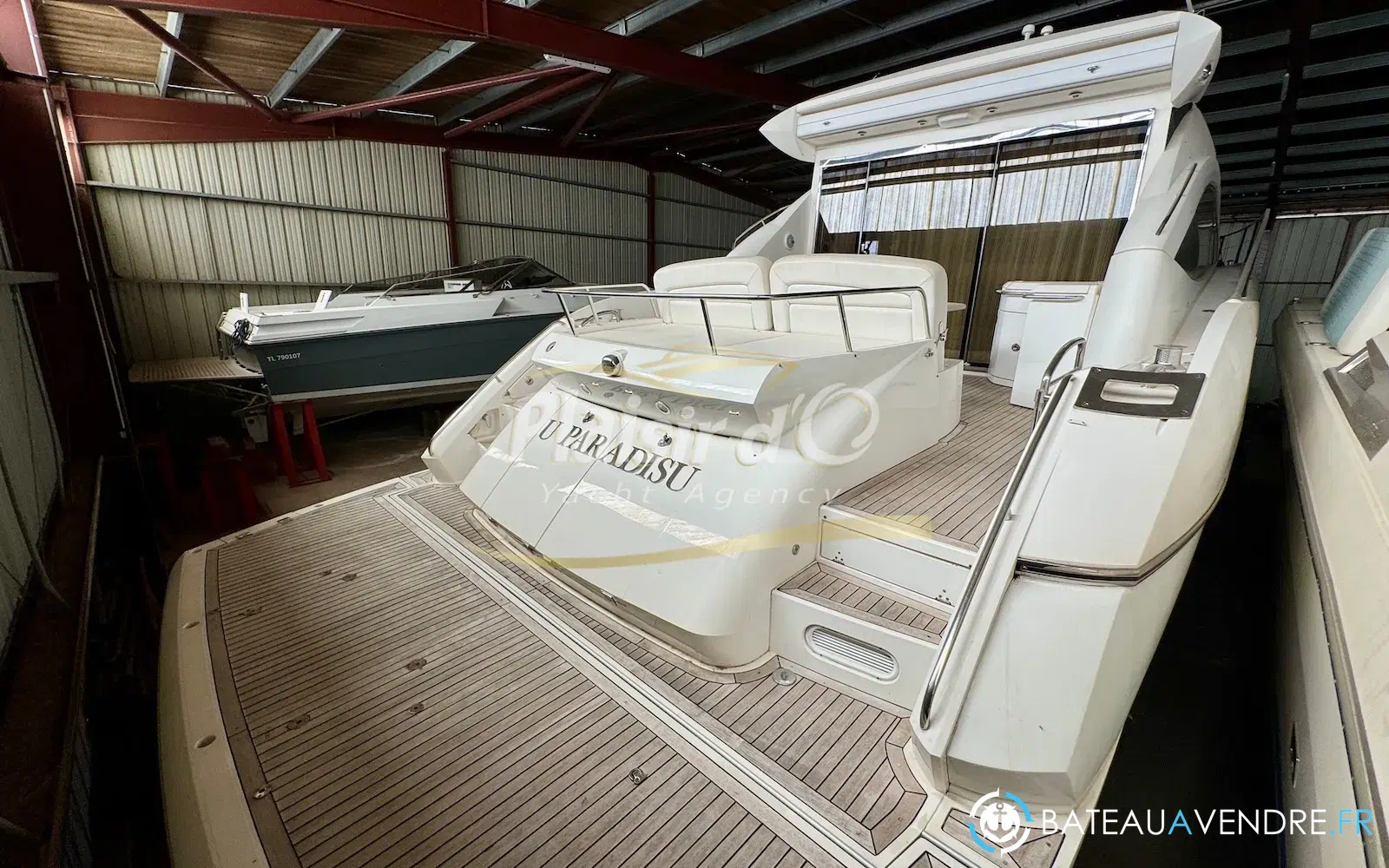 slider 15 Sunseeker Predator 52