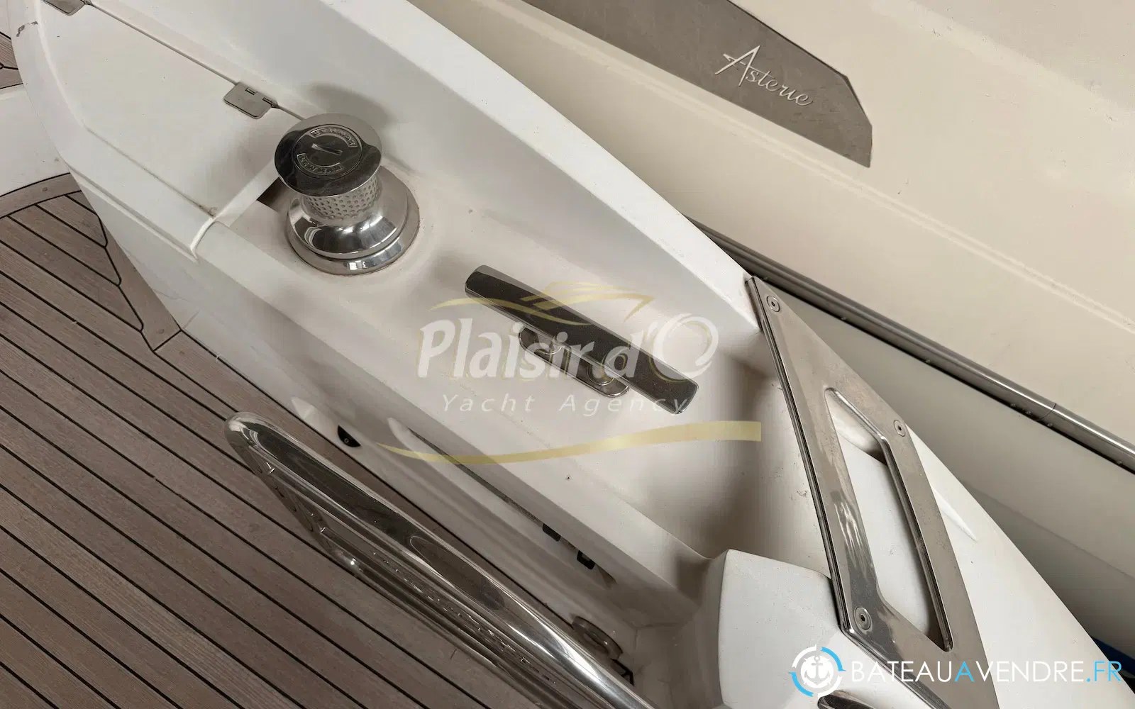 slider 16 Sunseeker Predator 52