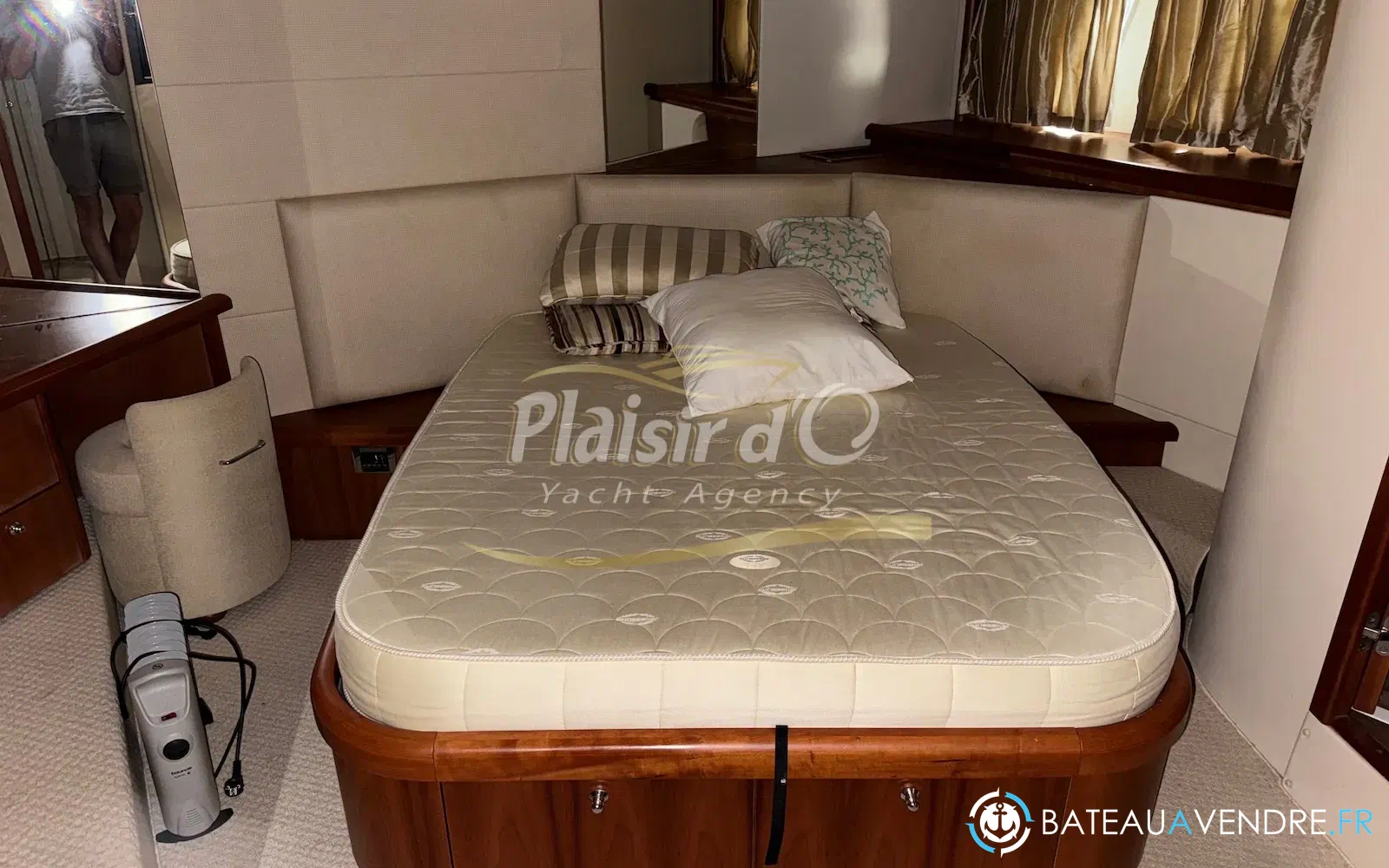 slider 37 Sunseeker Predator 52