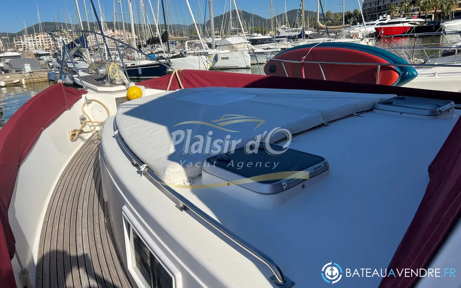 slider 13 Grand Banks 42