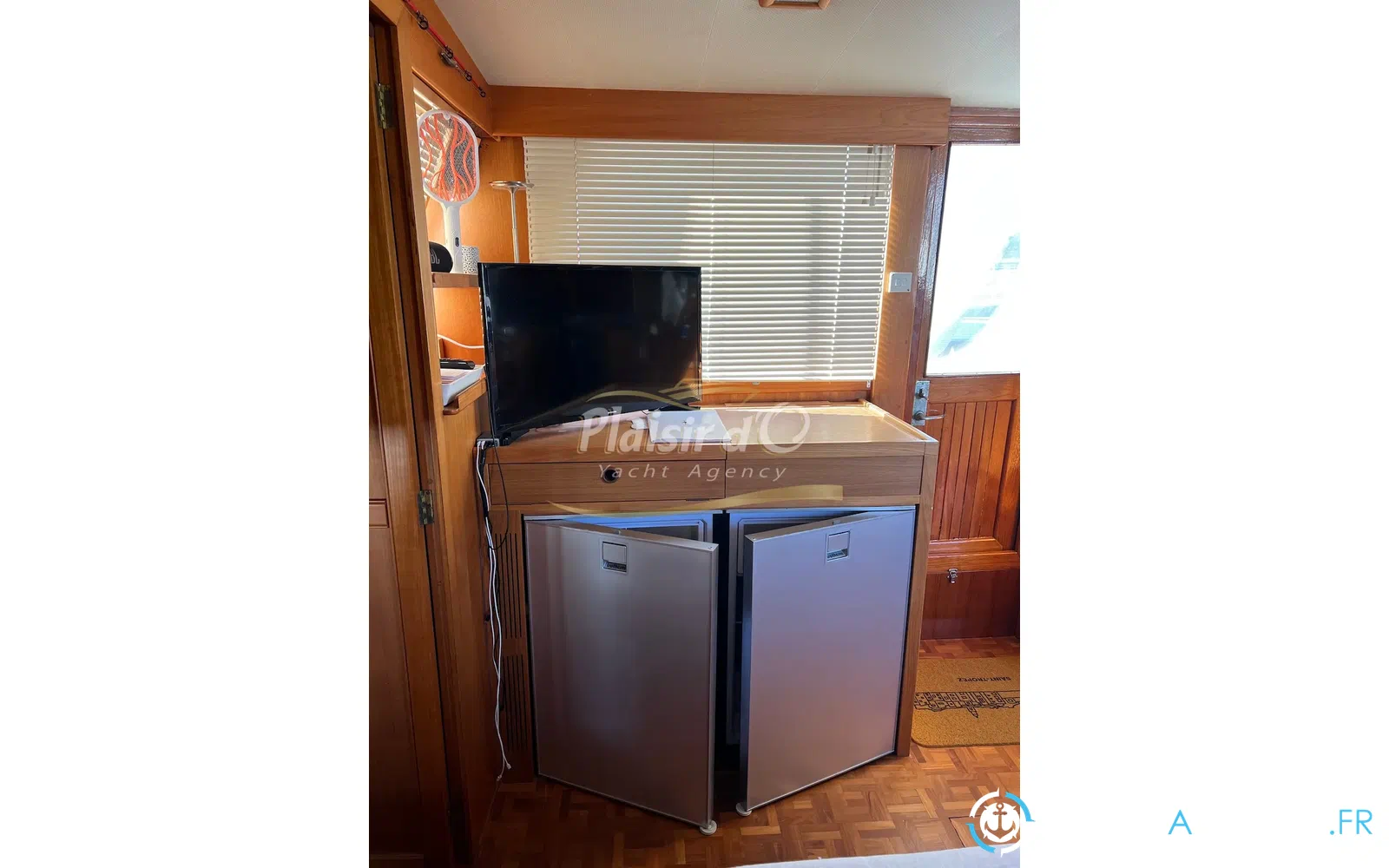 slider 20 Grand Banks 42