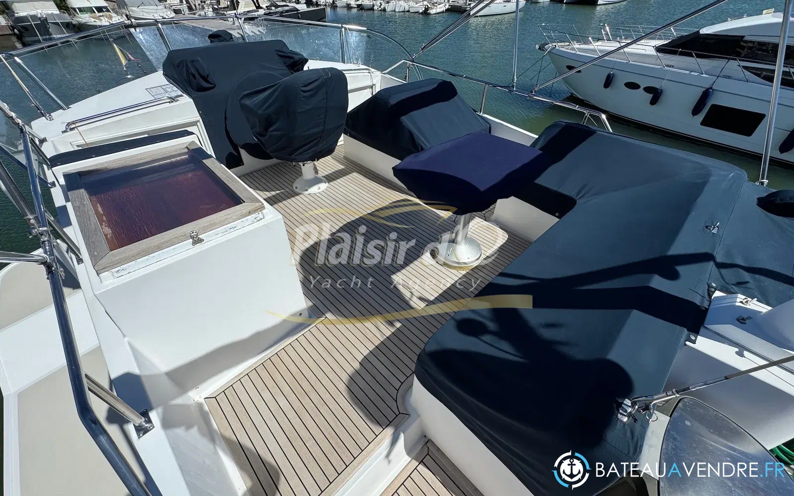 slider 13 Grand Banks 52 Europa