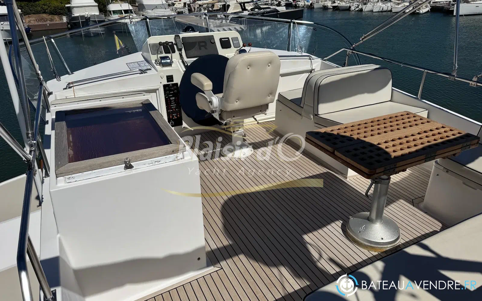 slider 16 Grand Banks 52 Europa
