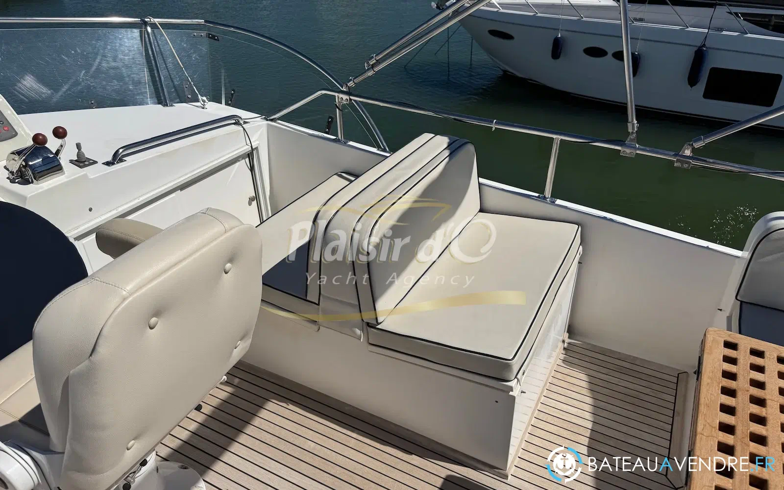 slider 19 Grand Banks 52 Europa