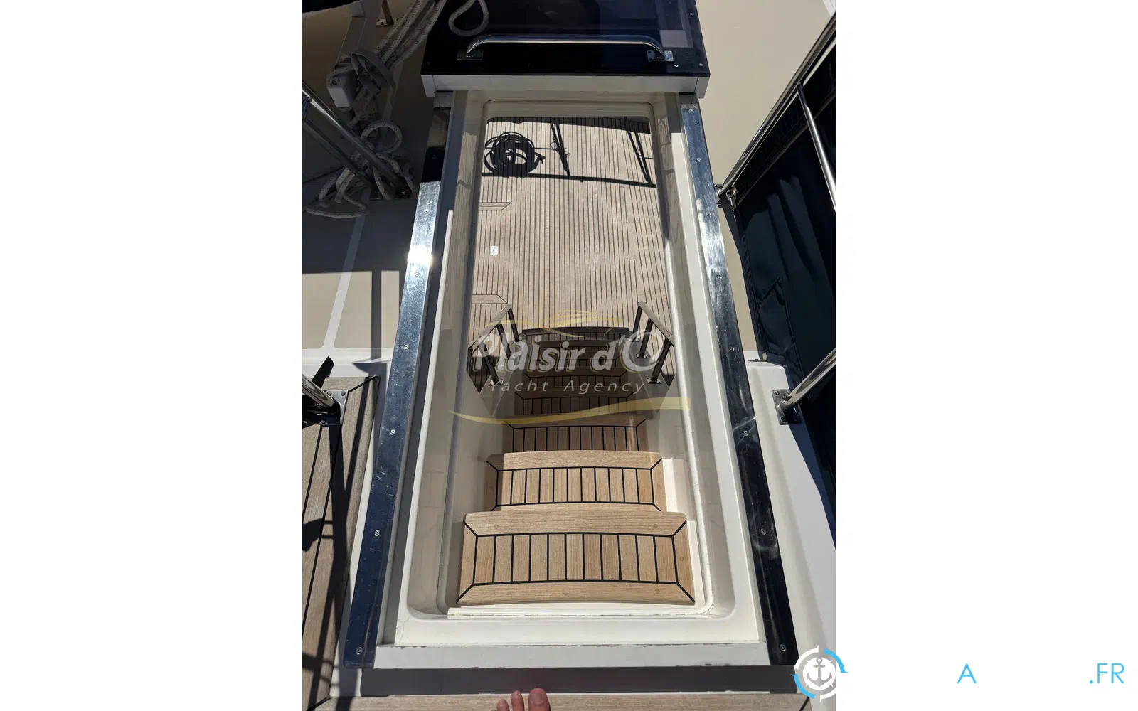 slider 22 Grand Banks 52 Europa