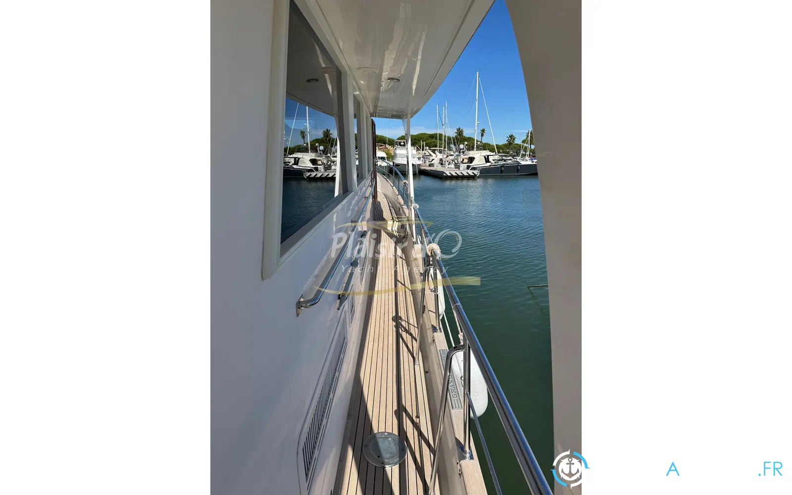 slider 26 Grand Banks 52 Europa